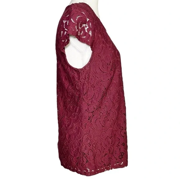 Laundry by Shelli Segal Elegant Lace Burgundy Cap Sleeve Top - Picture 3 of 16